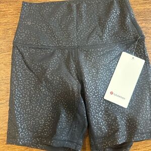 Lululemon align high wise shirt size 6 new